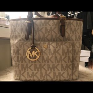 Michael Kors purse and matching wallet